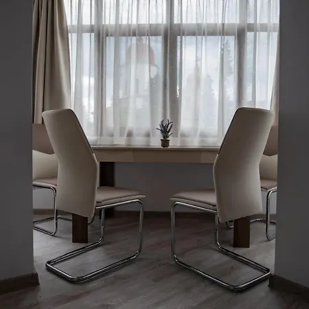 Apartament Natalia Tîrgu Ocna Exterior foto