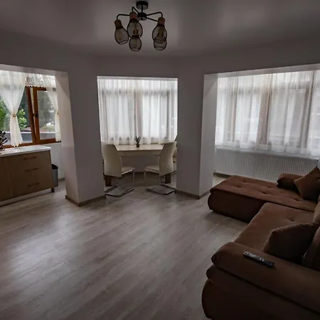 Apartament Natalia Tîrgu Ocna Exterior foto